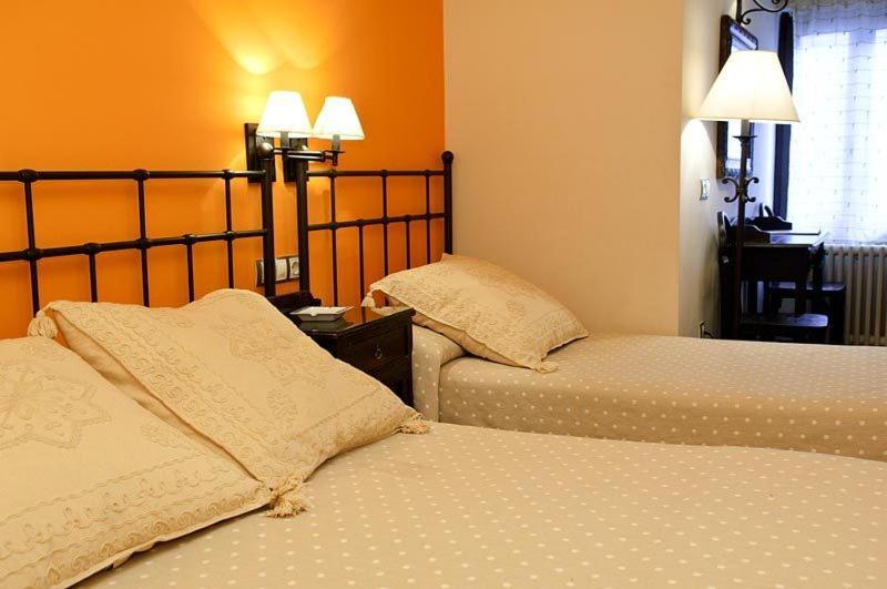 Hostal Vidaller Bielsa Exterior photo